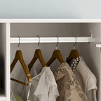 Armoire à deux portes avec miroir, blanc/brun foncé, 31,5L x 72H po – 31,5L x 72H po