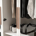 47.2 Armoire large avec éclairage LED et portes entièrement vitrées, pour dressing ou penderie