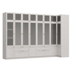 Armoire moderne à portes vitrées : solution de rangement.