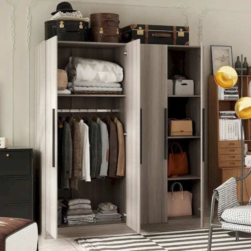 Grande armoire de chambre à coucher 4 portes