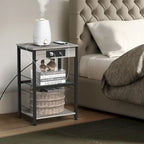 Table de chevet avec station de recharge
